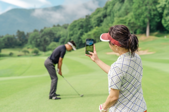 ゴルフ初心者がやりがち｜他の人のティーショット中のマナーとは？